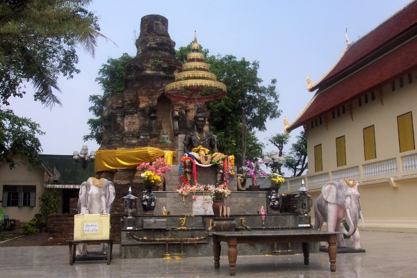 Mengrai Shrine