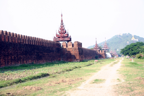 The inner wall of the palace complex