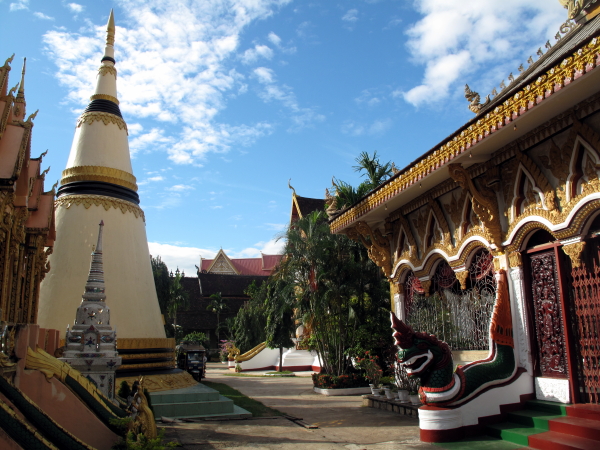 The big stupa and prayer hall of Wat Luang