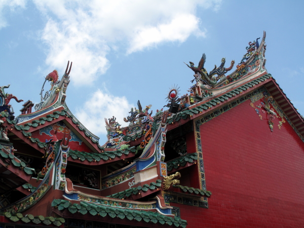 Roof decorations at a Chinatown temple