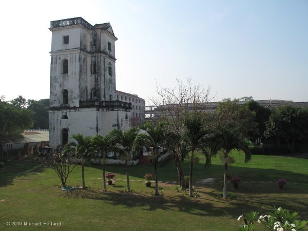 The Pisai-sanlalak Pavilion, used as an observatory