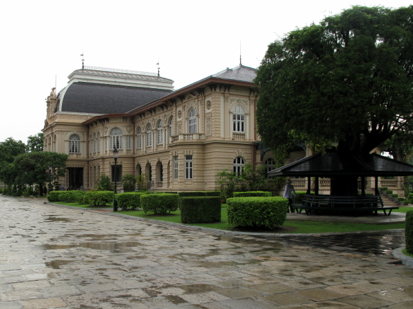 Borom Phiman Mansion