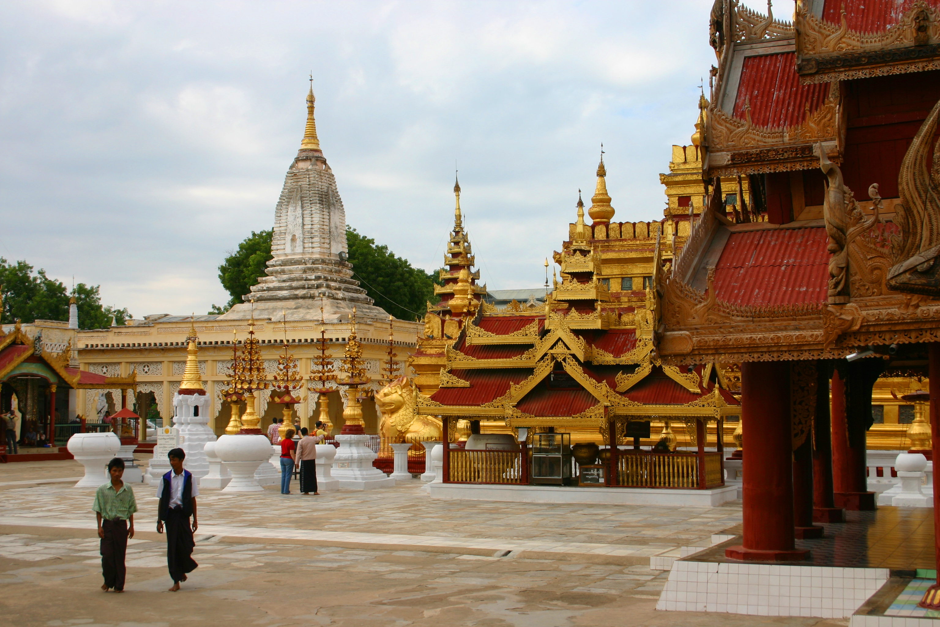 Shwezigon Pagoda