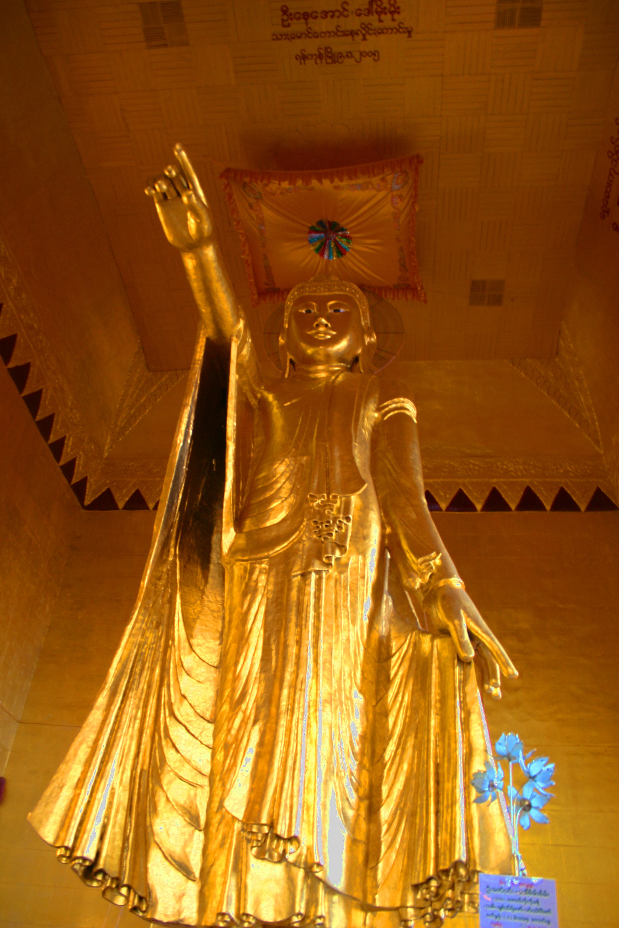 Buddha pointing