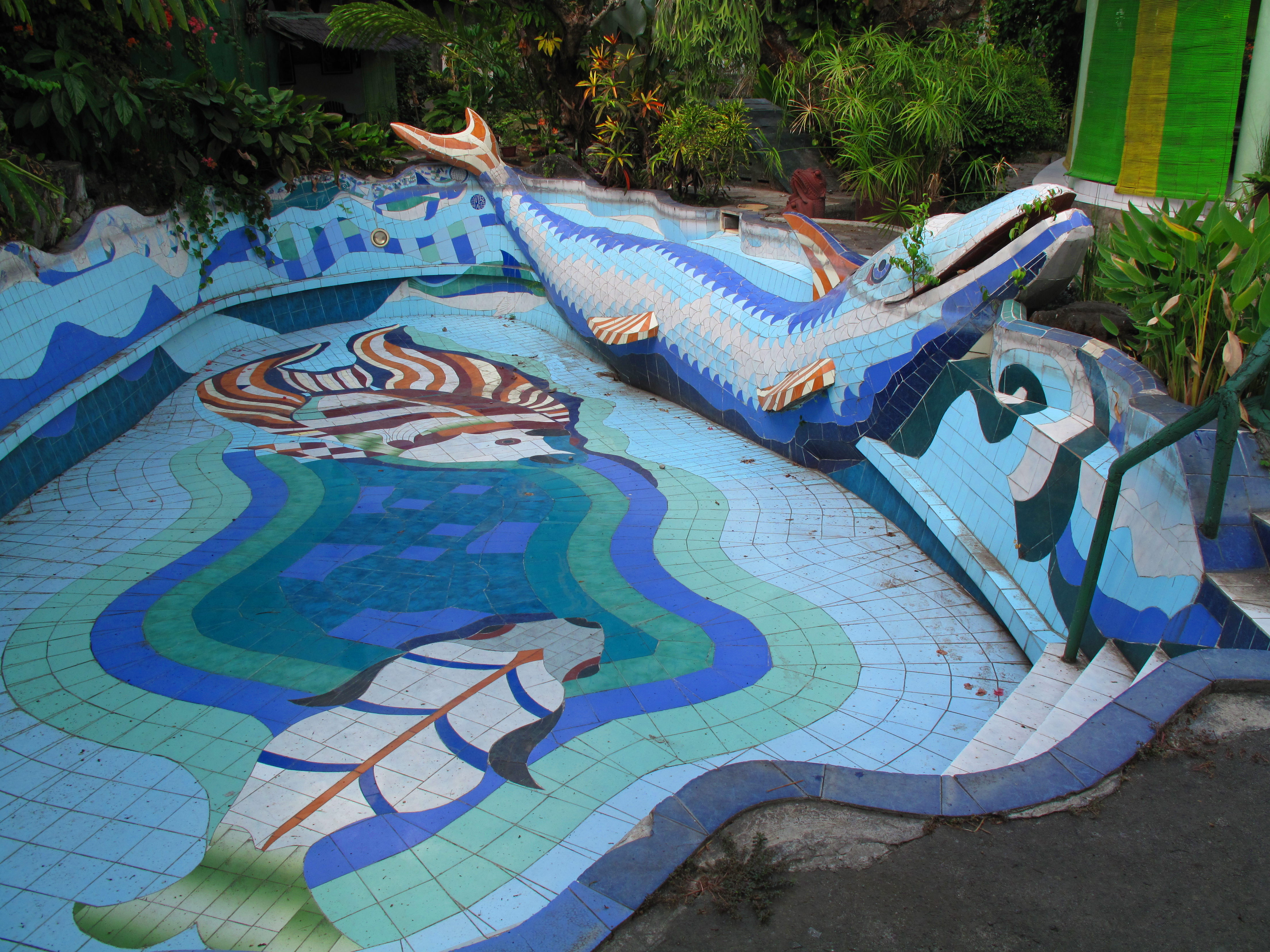 Unused swimming pool