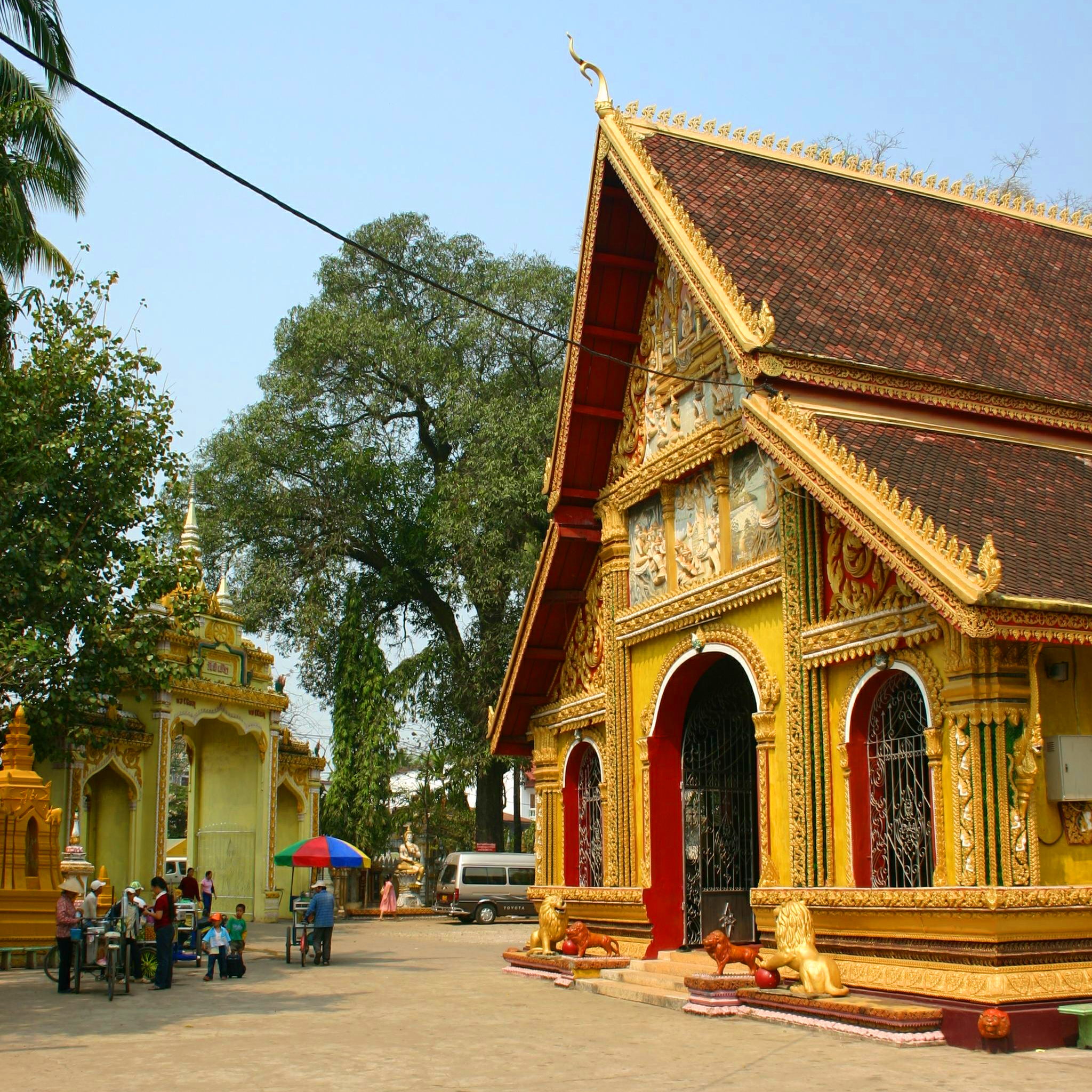 Wat Si Muang