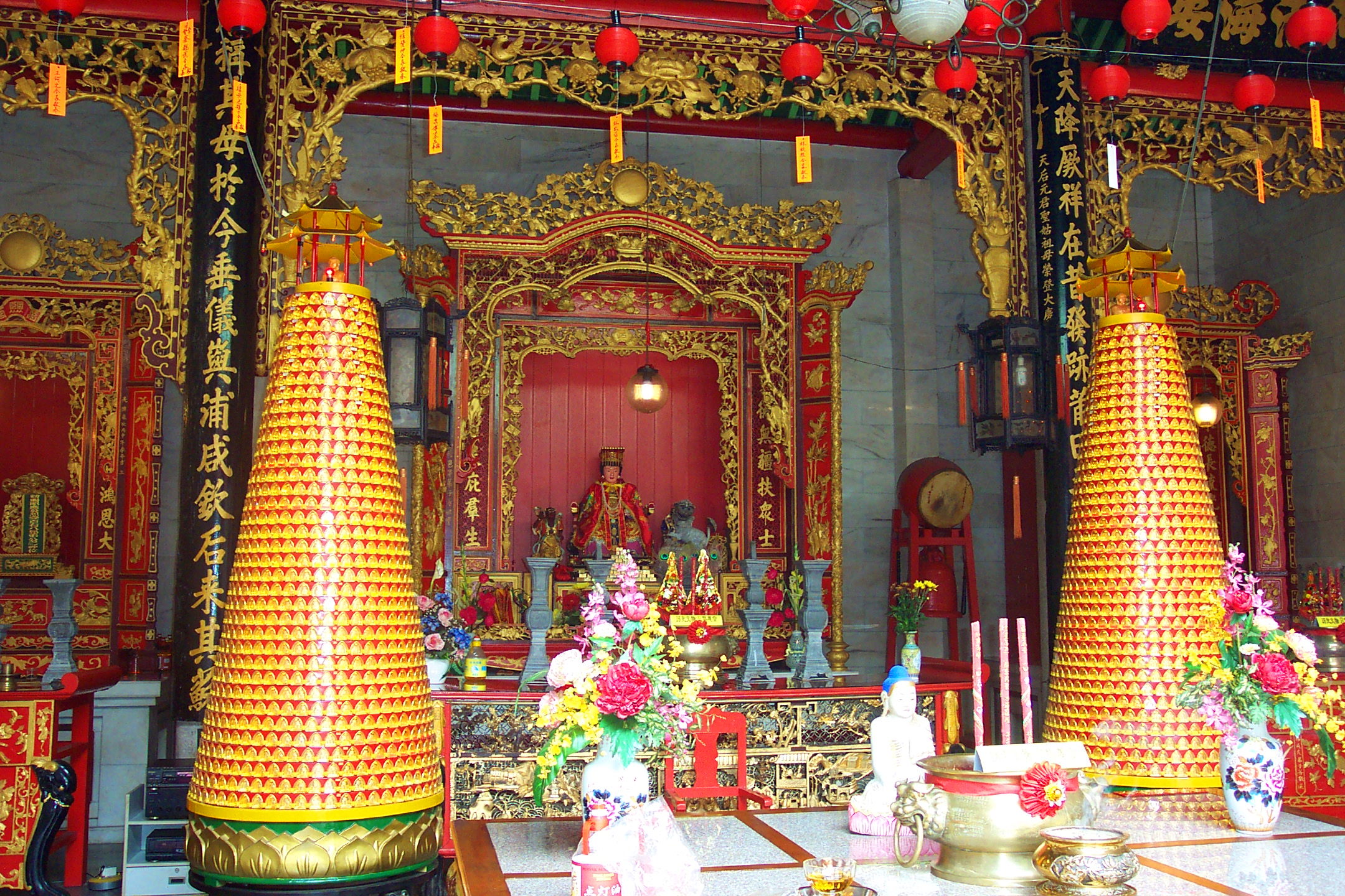 Altar to the Heavenly Queen