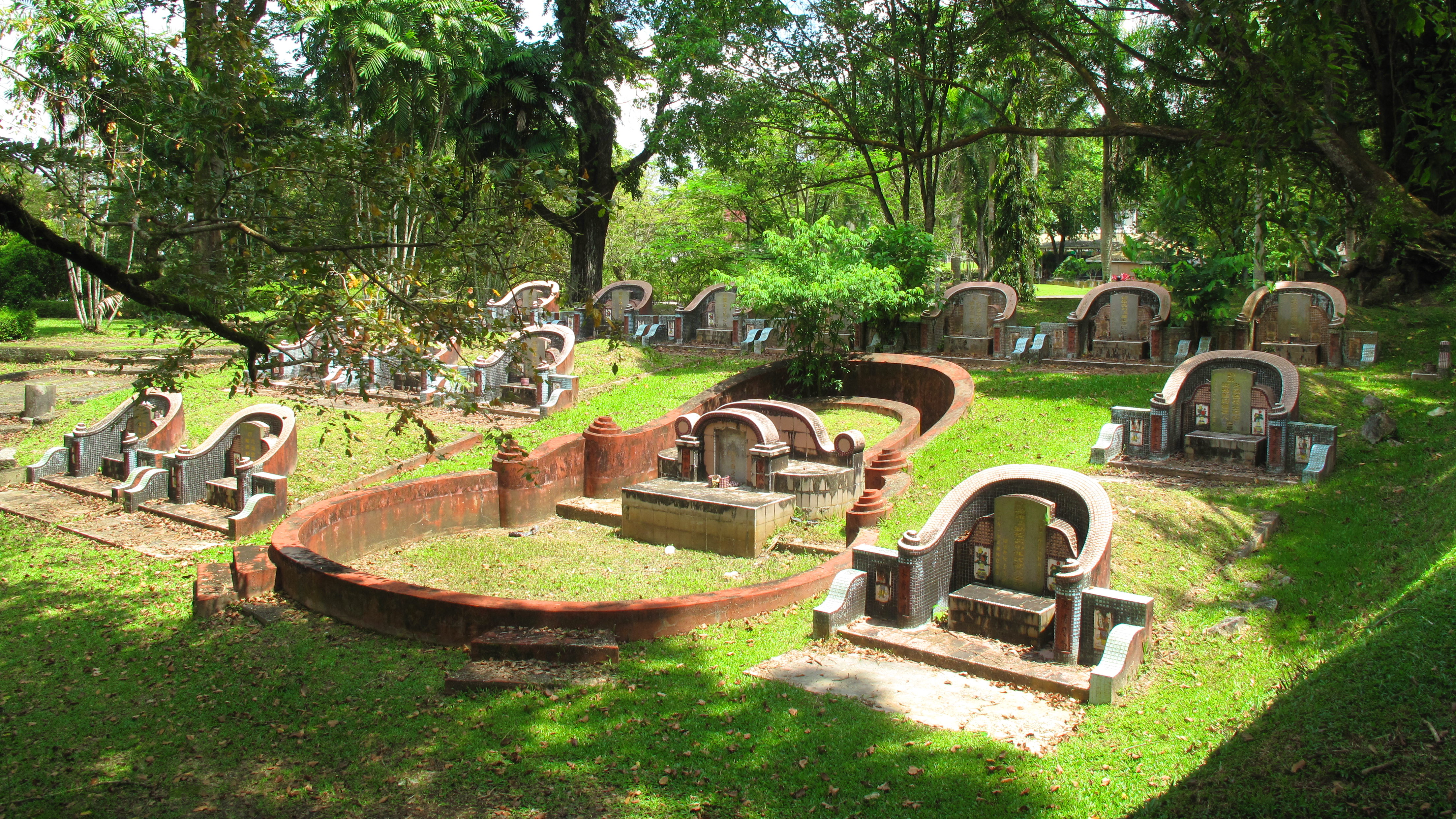 Chinese graves in the gardens