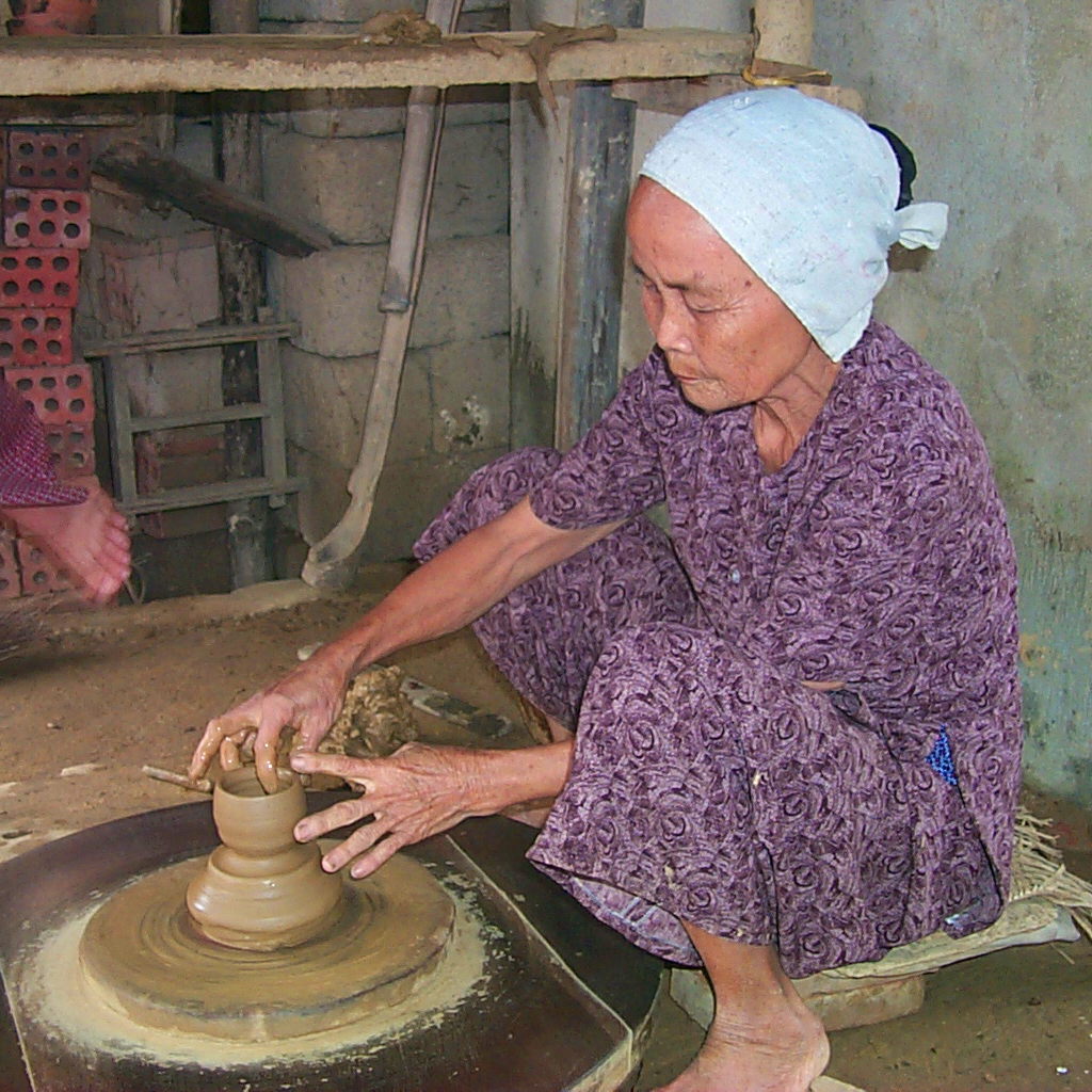 Granny throws some pots, and she can do it very quickly