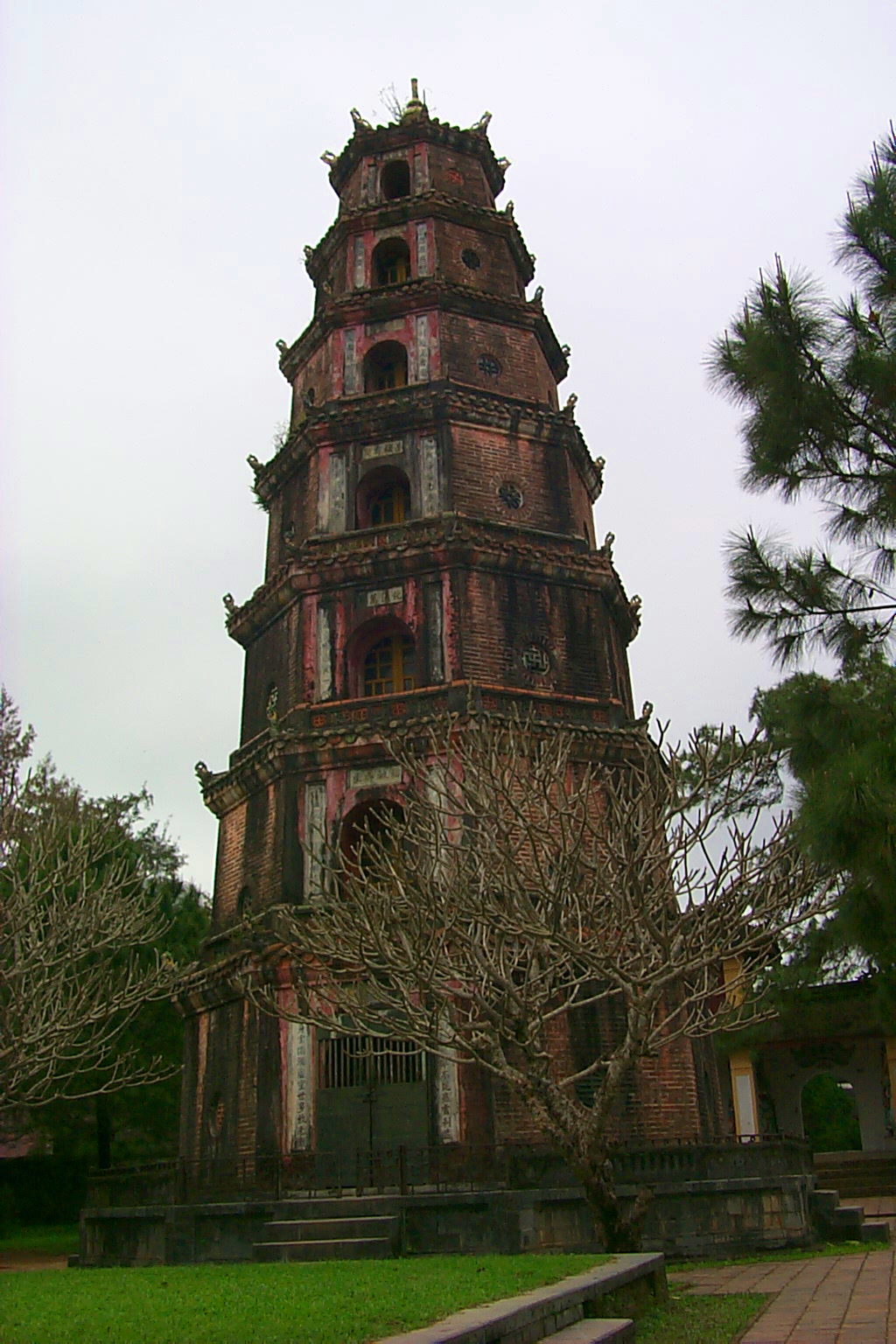 Thien Mu Pagoda